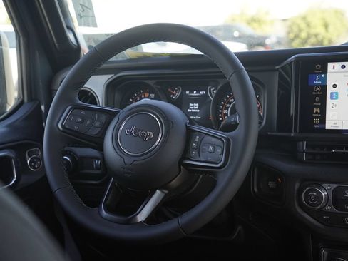 New 2026 Jeep Gladiator Sport AWD/4WD image 37