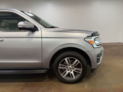 Used 2024 Ford Expedition Max Limited AWD/4WD image 29