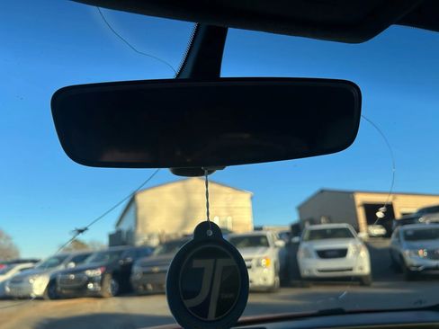 Used 2018 Audi Q3 2.0T Premium image 20