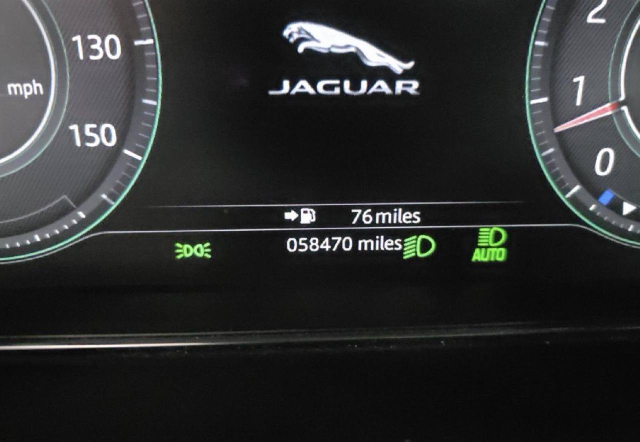 Used 2018 Jaguar E-PACE SE AWD/4WD image 4