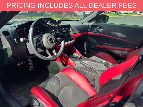 Used 2024 Nissan Z Performance w/ Floor Mat Package RWD image 15