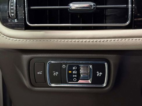 Used 2023 Lincoln Aviator Reserve w/ Equipment Group 201A AWD/4WD image 9
