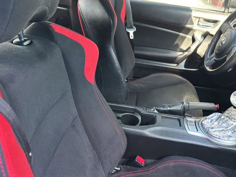 Used 2013 Scion FR-S image 10