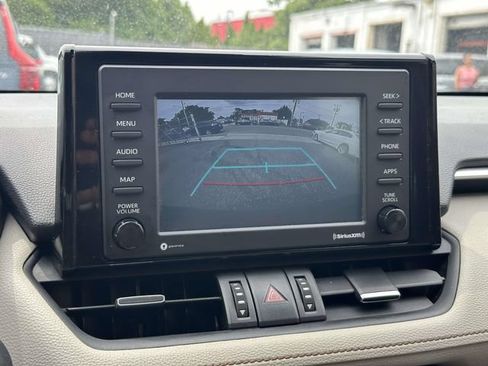 Used 2021 Toyota RAV4 XLE Premium AWD/4WD image 35
