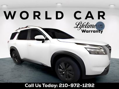 Used 2024 Nissan Pathfinder SV