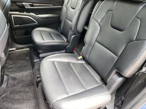 Certified 2023 Kia Telluride S w/ S Sunroof Package AWD/4WD image 17