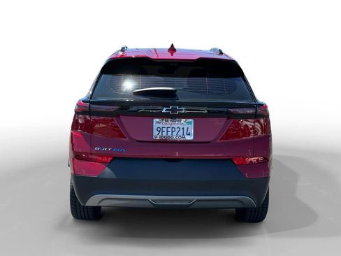 Used 2023 Chevrolet Bolt EUV Premier w/ Sun & Sound Package FWD image 4