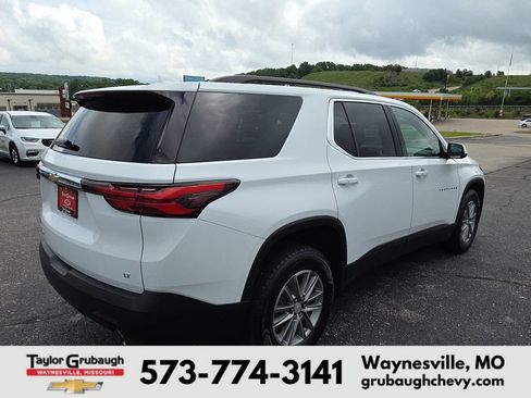 Used 2023 Chevrolet Traverse LT AWD/4WD image 8