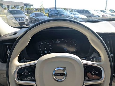 Used 2021 Volvo XC60 T6 Inscription AWD/4WD image 29
