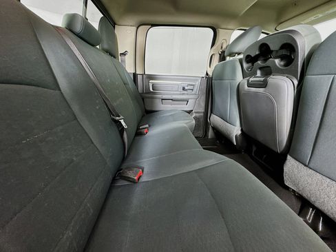 Used 2019 RAM 1500 Classic SLT image 25