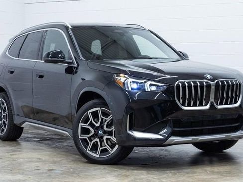 Used 2025 BMW X1 xDrive28i w/ Technology Package AWD/4WD image 4