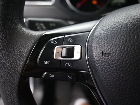 Used 2015 Volkswagen Jetta TDI SE FWD image 21