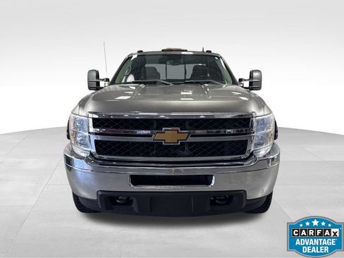 Used 2013 Chevrolet Silverado 2500 LT w/ Snow Plow Prep Package AWD/4WD image 2