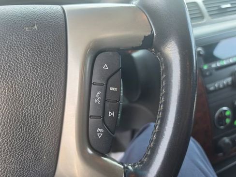 Used 2012 Chevrolet Avalanche LT w/ All-Star Edition AWD/4WD image 19