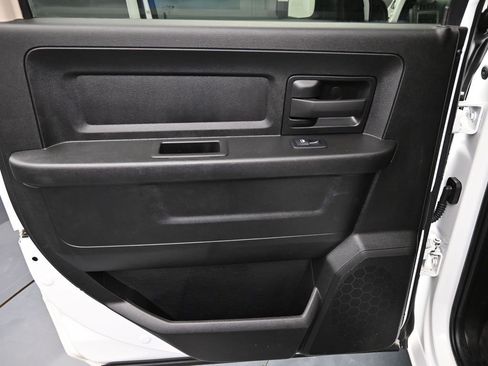 Used 2022 RAM 1500 Tradesman w/ Chrome Appearance Group AWD/4WD image 21