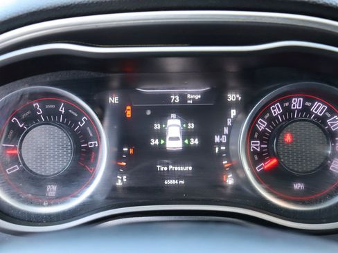 Used 2019 Dodge Challenger SXT w/ Plus Package image 27