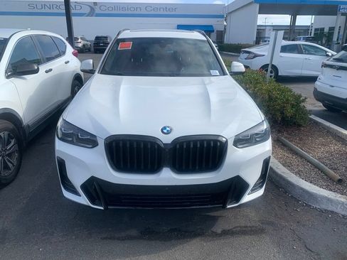 Used 2024 BMW X3 sDrive30i w/ Premium Package RWD image 3