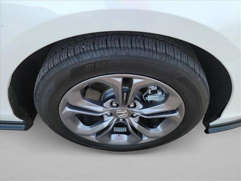Used 2025 Honda Accord EX-L image 10