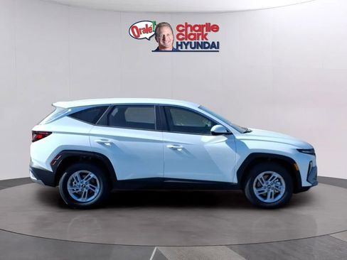 New 2026 Hyundai Tucson SE FWD image 6