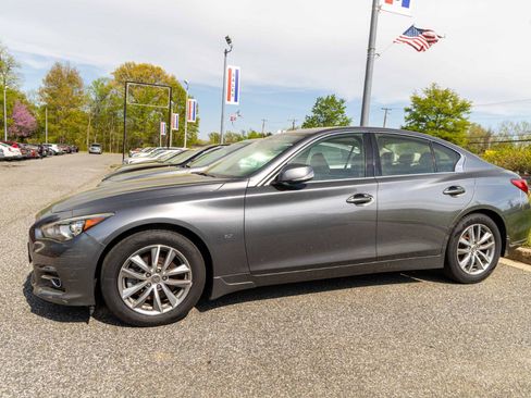 Used 2015 INFINITI Q50 Premium w/ Navigation Package AWD/4WD image 3
