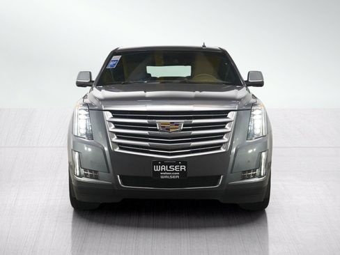 Used 2019 Cadillac Escalade Platinum AWD/4WD image 9