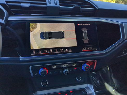 Used 2024 Audi Q3 2.0T Premium Plus image 28