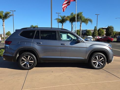 Used 2023 Volkswagen Atlas SE image 8