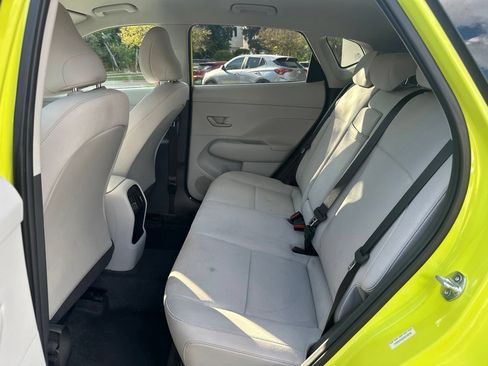 Used 2025 Hyundai Kona SEL FWD image 23