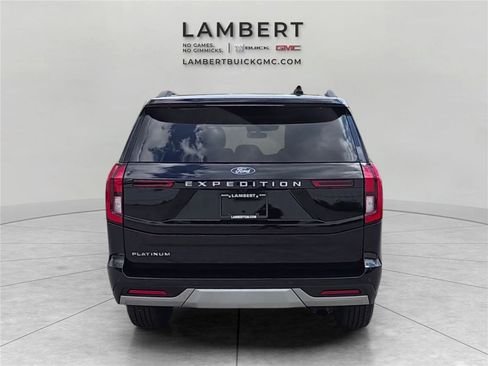 Used 2025 Ford Expedition Platinum AWD/4WD image 4