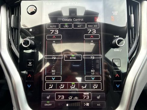 Used 2025 Subaru Outback Premium image 19