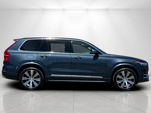 Used 2022 Volvo XC90 T8 Inscription w/ Advanced Package AWD/4WD image 2
