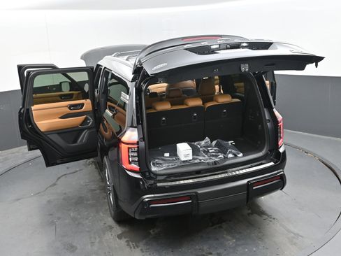 New 2025 Nissan Armada Platinum Reserve image 45