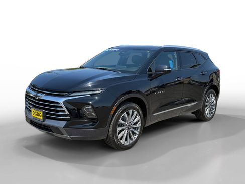 Used 2024 Chevrolet Blazer Premier w/ Driver Confidence II Package FWD image 1