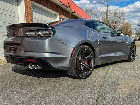 Used 2022 Chevrolet Camaro SS image 34