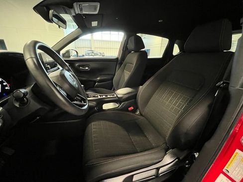 Used 2024 Honda HR-V Sport image 21
