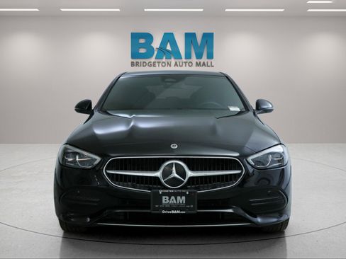 Used 2025 Mercedes-Benz C 300 4MATIC Sedan image 2