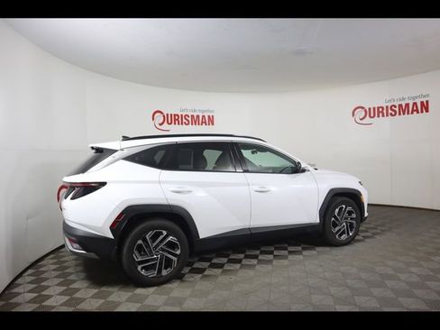 Used 2025 Hyundai Tucson Limited AWD/4WD image 10
