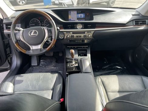 Used 2013 Lexus ES 350 4dr Sdn w/ Luxury Pkg image 11