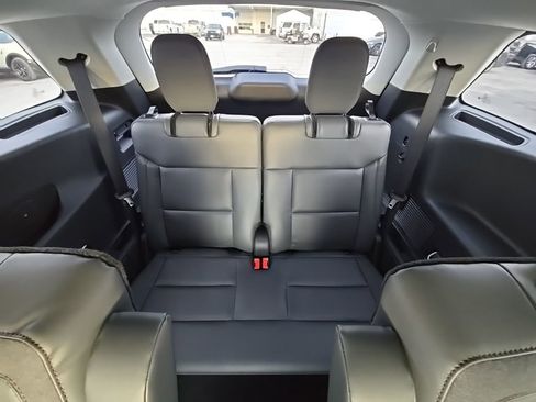 New 2026 Ford Explorer Active w/ Active Comfort Package RWD image 21