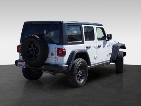 Used 2024 Jeep Wrangler Unlimited image 4