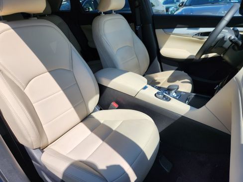 Certified 2020 INFINITI QX50 Luxe w/ Navigation Package AWD/4WD image 12
