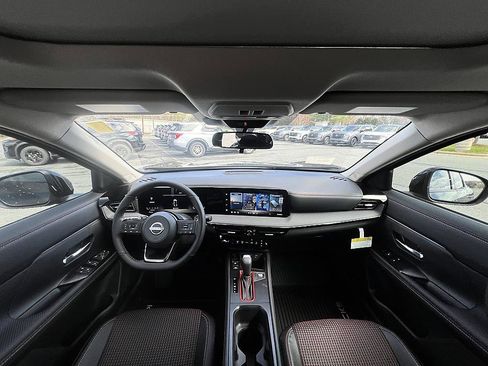 New 2026 Nissan Kicks SR image 11