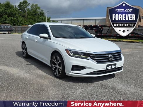 Used 2021 Volkswagen Passat 2.0T SE FWD image 9