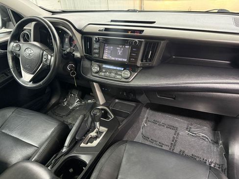 Used 2018 Toyota RAV4 XLE AWD/4WD image 34