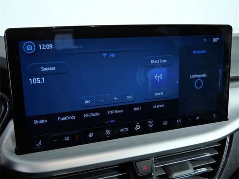 Certified 2025 Ford Escape Platinum w/ Premium Technology Package image 23