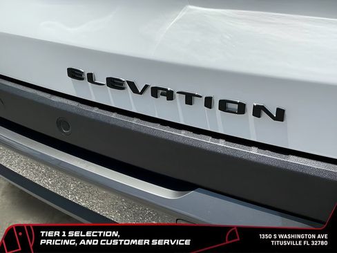 Used 2025 GMC Terrain Elevation AWD/4WD image 38