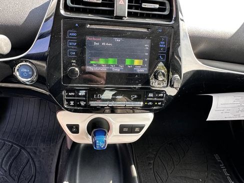 Used 2016 Toyota Prius Two FWD image 9