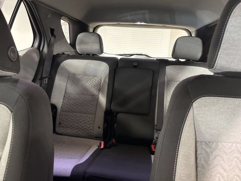 Used 2024 Chevrolet Equinox LS FWD image 17