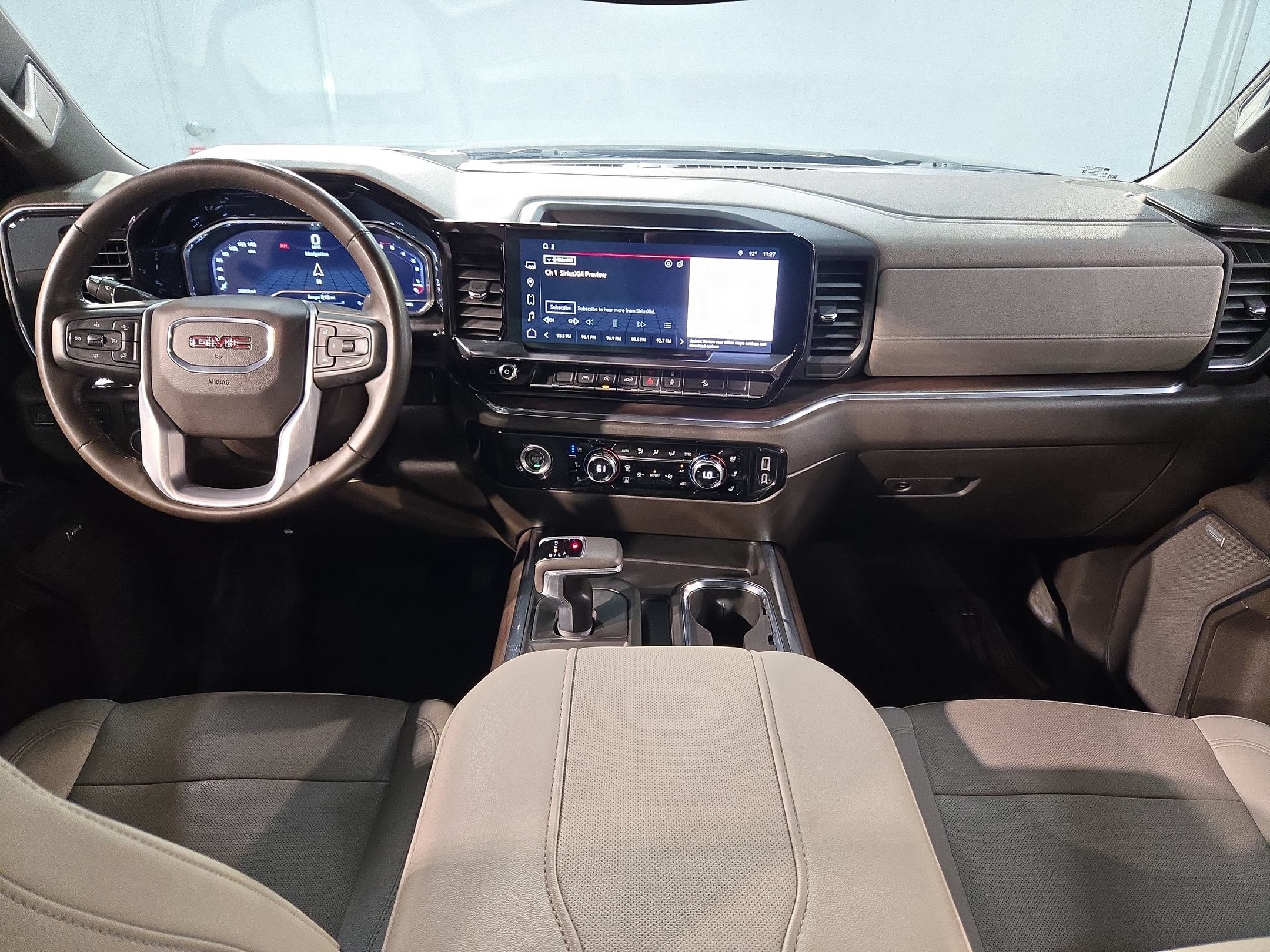 Used 2023 GMC Sierra 1500 SLT w/ SLT Convenience Package AWD/4WD image 10