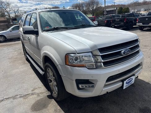 Used 2017 Ford Expedition Limited AWD/4WD image 7